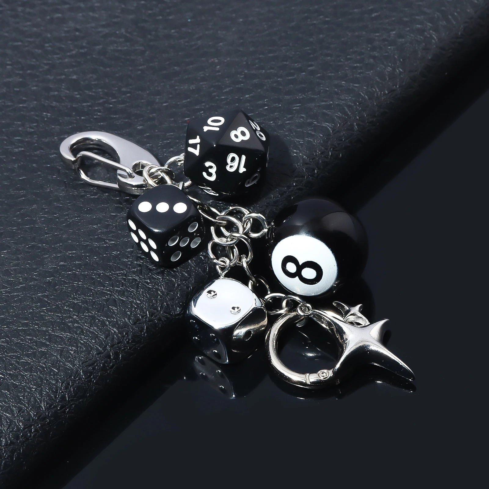 Lucky 8 Dice Keychain